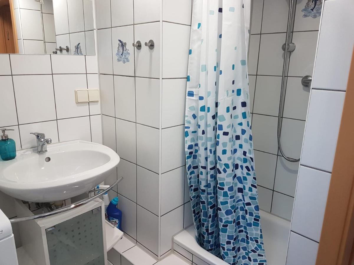 Ruhige Gemuetliche Ferienwohnung In Karlsruhe Daxlanden Fuer Monteure, Pendler, Geschaefsreisen, Wochenendreisen Bagian luar foto